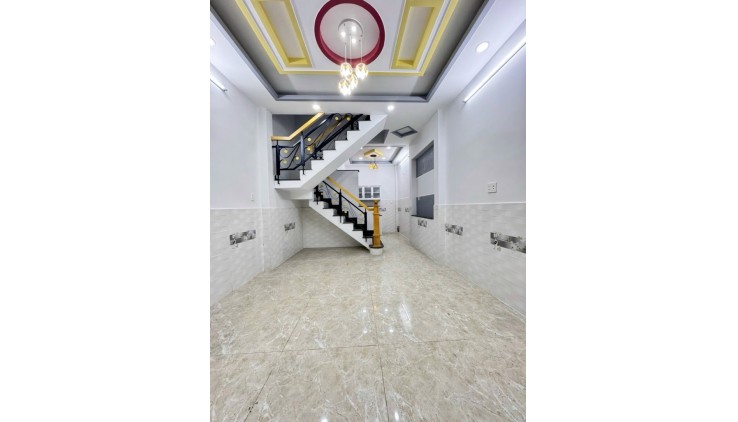 HẺM XE HƠI, NGAY LÊ VĂN QUỚI - MIẾU GÒ XOÀI, 2 TẦNG, 32M2, SÁT MẶT TIỀN - GIÁ CHỈ HƠN 3 TỶ